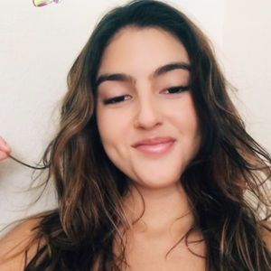 Meet your Posher, Maya